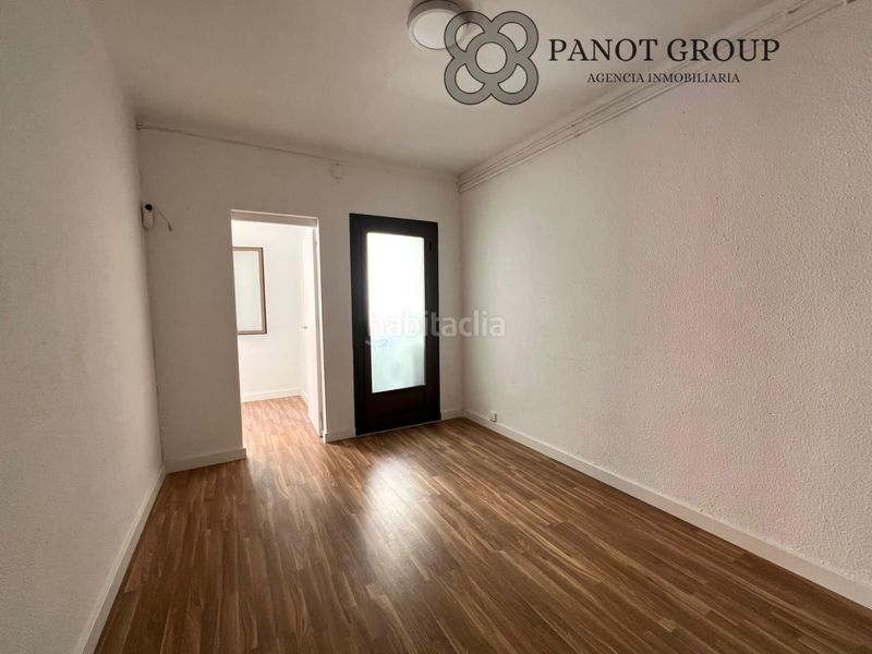 Foto cc459b87-3bad-4ec5-a8ad-6c4f6f8886fe. Flat in Prosperitat Barcelona
