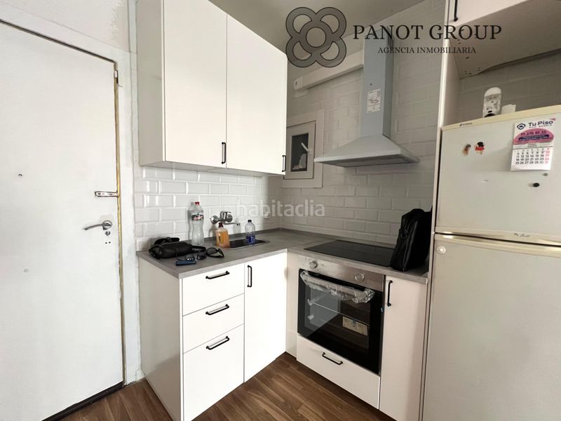 Foto db9c2947-5917-432e-a37f-90b994247181. Flat in Prosperitat Barcelona