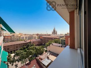 Àtic a Carrer de Nàpols