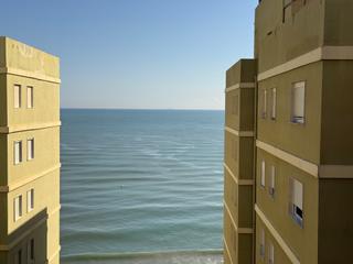 Piso en Mareny de Barraquetes. Piso en venta – vistas al mar, luminoso y listo para entrar