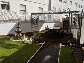 Appartamento in Sueca. Exclusivo piso seminuevo con terraza y doble garaje cerrado
