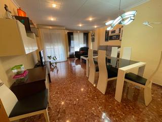 Flat in Sueca. Piso en el centro de sueca – amplio y luminoso