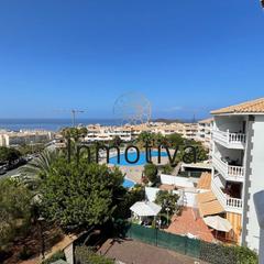 Piso en Avenida san francisco 17. Ático con vistas en los cristianos