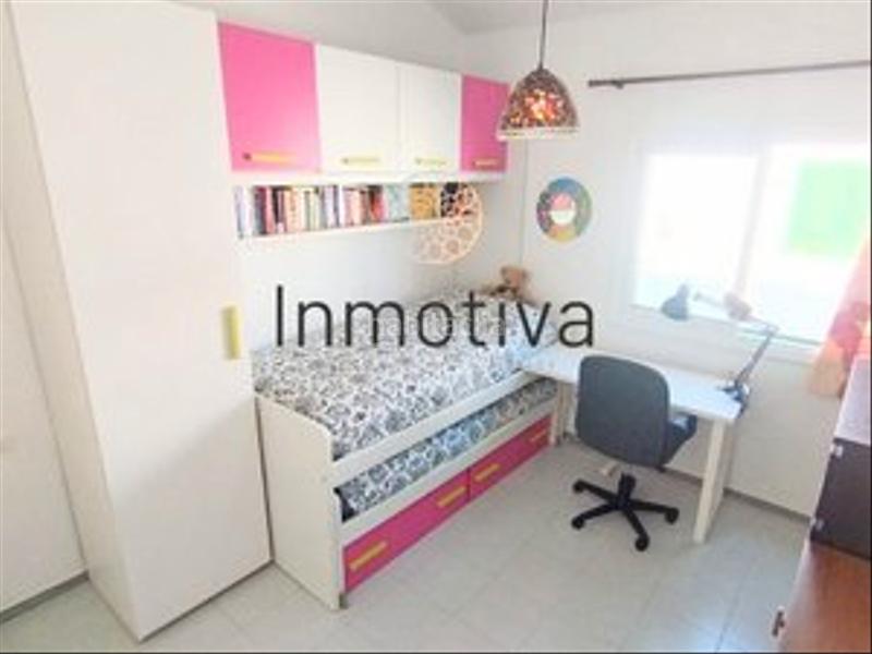 Foto 5714df68-11ce-4db0-b2bf-3c4f9904a60a. Zweistöckige wohnung in calle brasil 1 in El Médano Granadilla de Abona