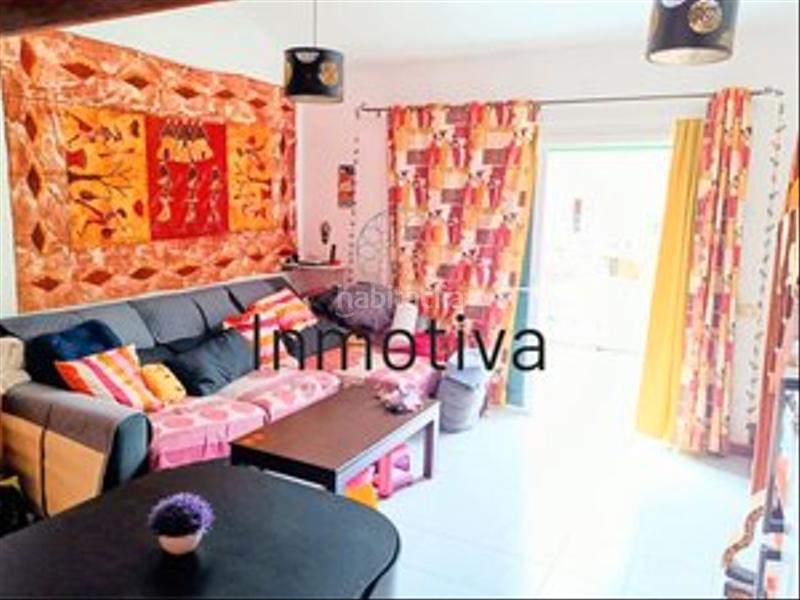 Foto 5aa1b427-e7e9-4a32-b04b-f2ed382ab3a2. Zweistöckige wohnung in calle brasil 1 in El Médano Granadilla de Abona