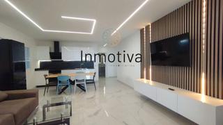 Planta baixa a Calle alegranza 182. Totalmente renovado, dos dormitorios y dos baños