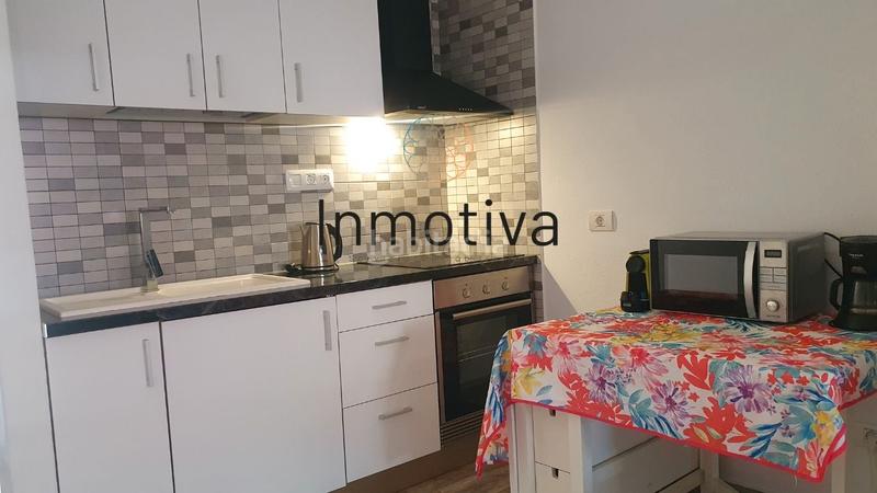 Foto 2a4f9b08-c010-410d-9e07-d3fb0fa69b48. Apartamento en calle argentina 11 centrico piso en el medano en Granadilla de Abona