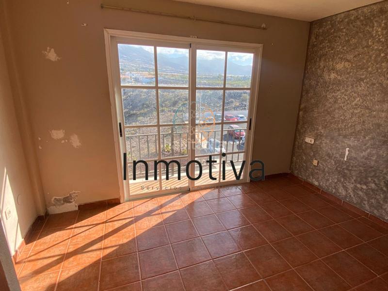 Foto 73bfc781-d940-4f64-b23f-90ac66ccd032. Doppelhaus in calle la tosca 23 in Callao Salvaje - Playa Paraíso Adeje