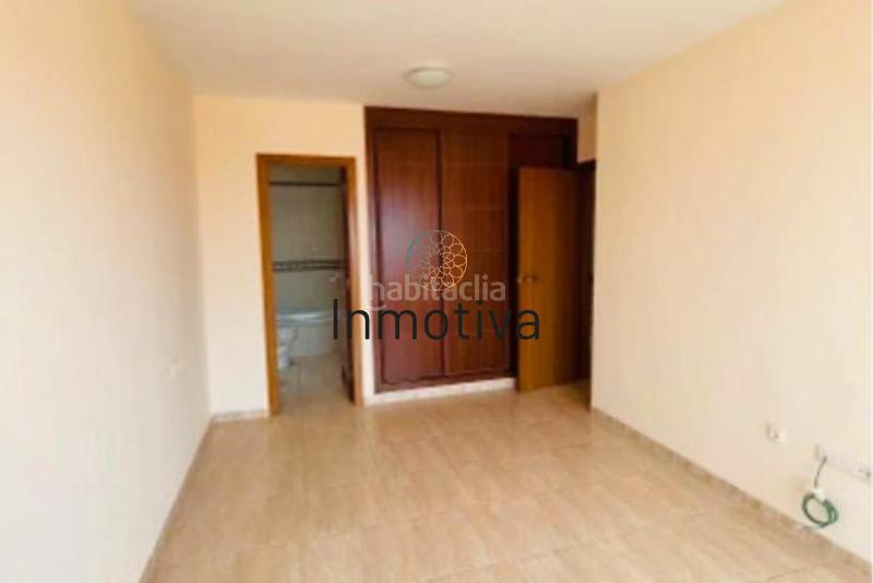 Foto 3f052ef8-3f02-4b07-812d-e54580ca09af. Casa adossada a avenida kurt konrad mayer 20 a Playa Fañabé Alto Adeje