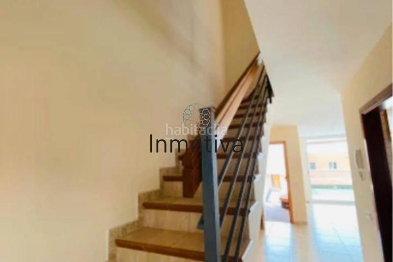 Foto 4217b29d-b7fb-43e6-89fc-81f9715ba667. Casa adossada a avenida kurt konrad mayer 20 a Playa Fañabé Alto Adeje