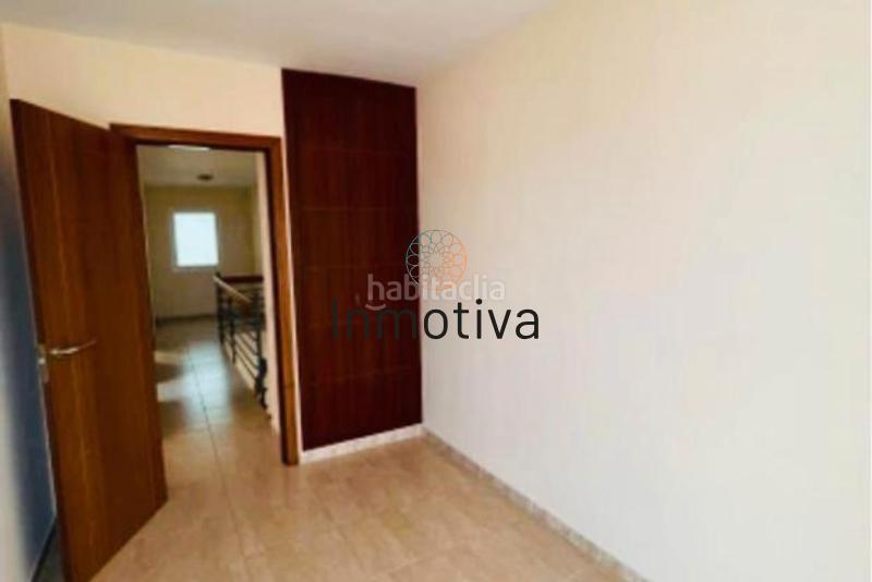 Foto 4e475945-c862-4734-962a-c64a6ad779de. Casa adossada a avenida kurt konrad mayer 20 a Playa Fañabé Alto Adeje