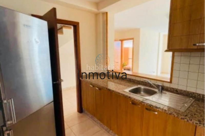 Foto 5641bedd-2d83-458d-8d2a-acee4abbe062. Casa adossada a avenida kurt konrad mayer 20 a Playa Fañabé Alto Adeje