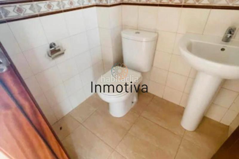 Foto ce18fa18-823d-44c1-868a-f257199ceeb1. Casa adossada a avenida kurt konrad mayer 20 a Playa Fañabé Alto Adeje