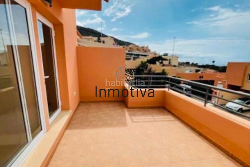Foto e7e57ae2-9d0e-4842-82b3-a9035105f580. Casa adossada a avenida kurt konrad mayer 20 a Playa Fañabé Alto Adeje