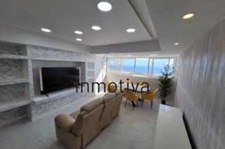 Casa adossada en Calle tabaiba 5. Amplio adosado con vista