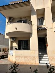 Maison jumelée à Avenida de los llanos 28. Piso en venta en avenida de los llanos 28, rojales