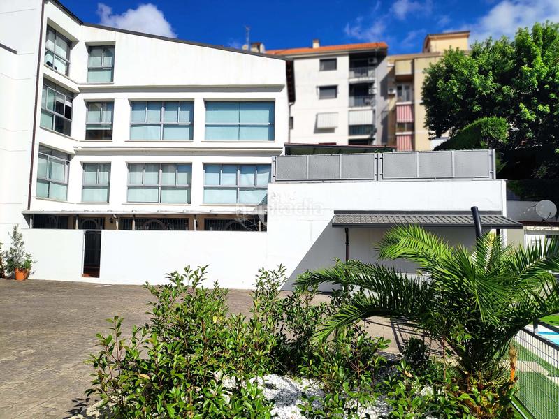 Foto 1a2afbb6-a38c-4fe8-91d9-80fe82d1987f. Casa amplia vivienda unifamiliar adosada , situada a escasos metros del parque natural de la isla. con 394m construidos, 6 en Plasencia