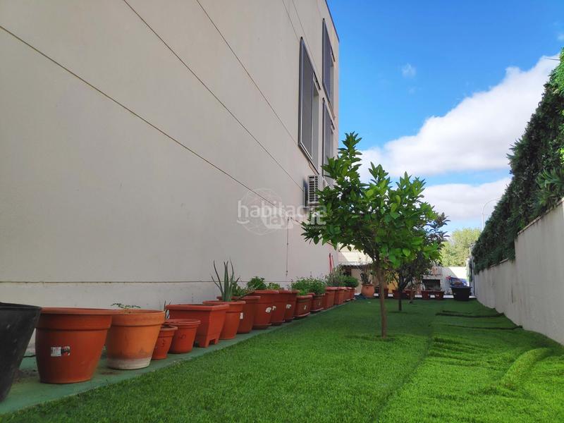 Foto c1572dbd-4696-42f5-a535-418013d6403b. Casa amplia vivienda unifamiliar adosada , situada a escasos metros del parque natural de la isla. con 394m construidos, 6 en Plasencia