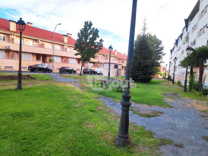 Foto 1ff49f4a-7a39-4c89-8802-6757d4a11d78. Pis amb calefacció aparcament a Miralvalle - Av. Virgen del Puerto - La Data Plasencia