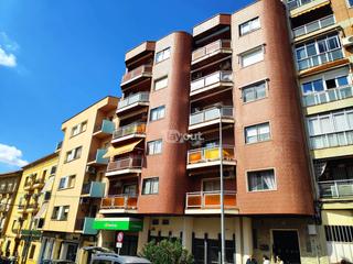 Pis  Ronda del salvador. Espacioso piso de 153 m en plasencia con 4 dormitorios, terraza,