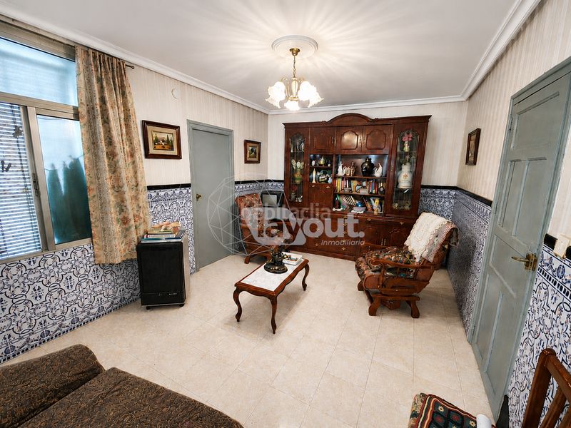 Foto d94ce0d1-32ac-4370-8f20-257d03d6e5f8. Casa adossada amb aparcament a Centro Ciudad Plasencia