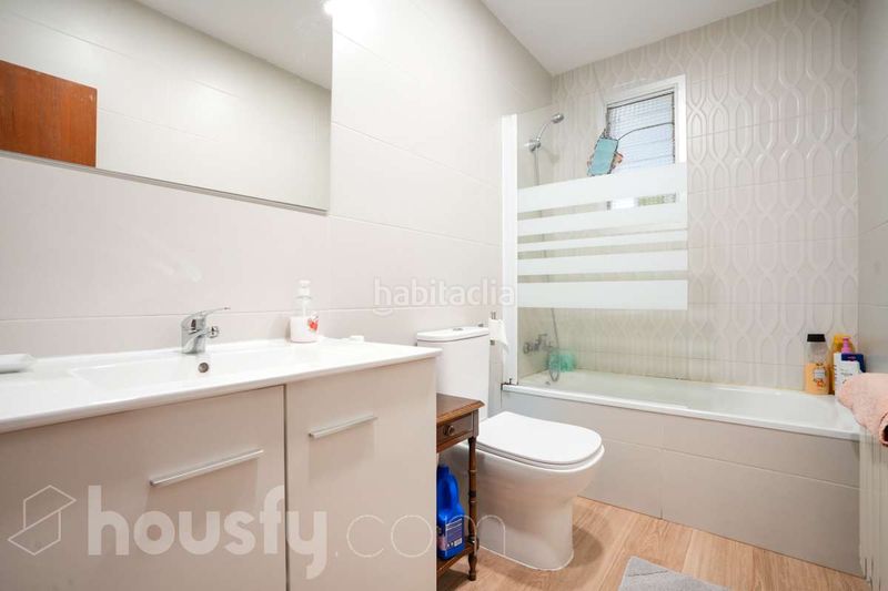 Foto 2f26b434-6db9-41f1-9ece-00c0e715949e. Pis a calle thader . a Puerta Bonita Madrid