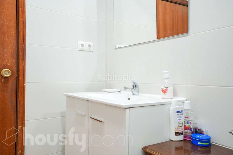 Foto 673f98e6-4513-42d8-9fd0-a2318a92c1a2. Pis a calle thader . a Puerta Bonita Madrid