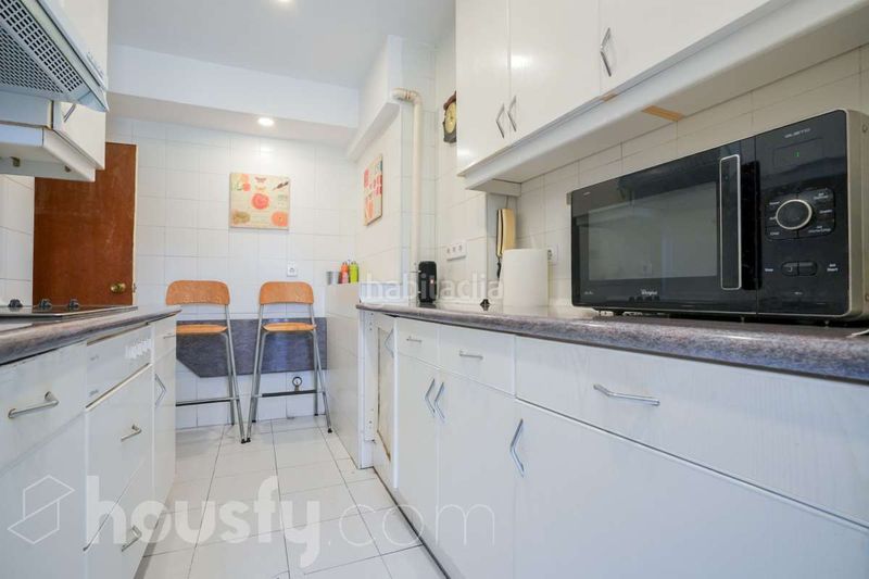 Foto abf4dbd9-e3a1-4730-98cc-27d73a3359d3. Pis a calle thader . a Puerta Bonita Madrid