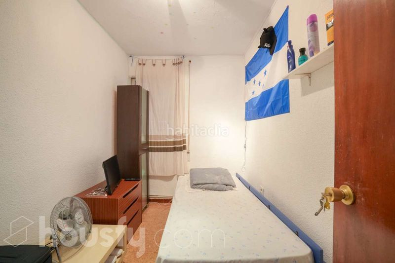 Foto b7d7fd60-e6b0-4ab1-a98d-fb9cfd3fc844. Pis a calle thader . a Puerta Bonita Madrid