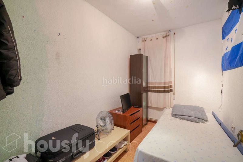 Foto ba76250a-a264-4686-bb8a-947f195a3470. Pis a calle thader . a Puerta Bonita Madrid