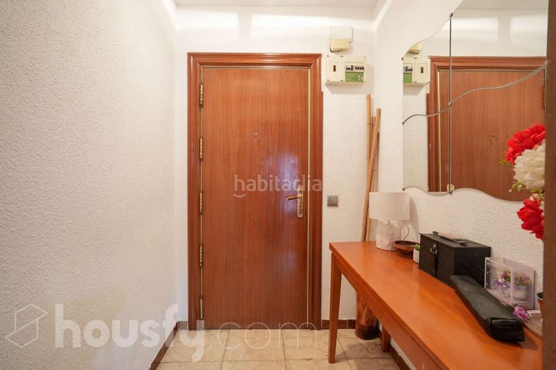 Foto d0f8476d-186f-4037-9536-de43ebee67d6. Pis a calle thader . a Puerta Bonita Madrid