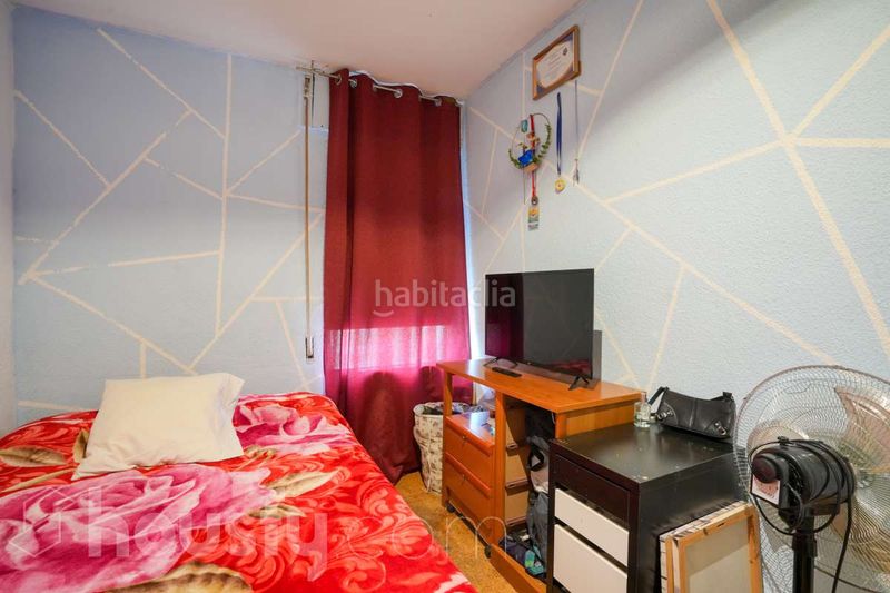 Foto d3c127c2-a542-443c-abc8-32a2b252948b. Pis a calle thader . a Puerta Bonita Madrid