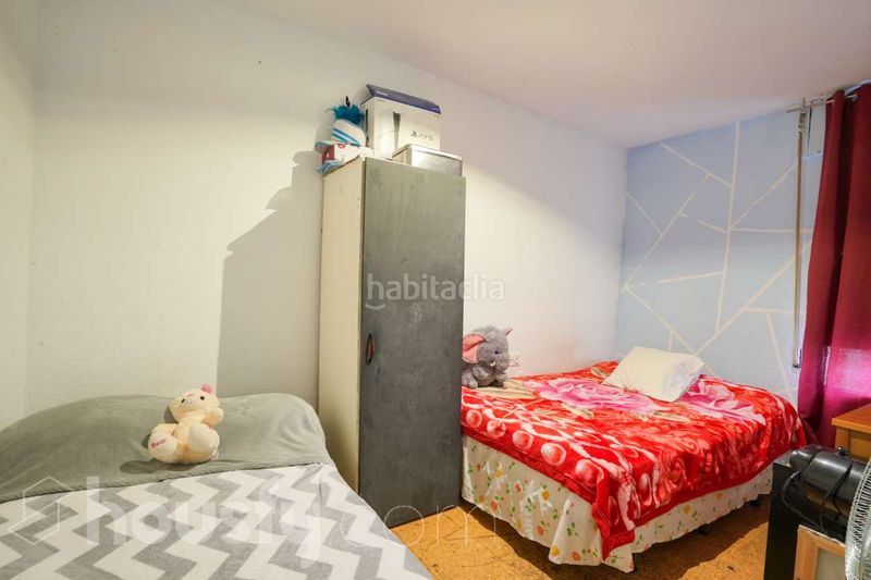 Foto d672be4e-6aa1-4abe-9e6a-b1b4492417a2. Pis a calle thader . a Puerta Bonita Madrid