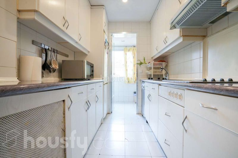 Foto ebd56acf-2633-4e53-afe7-1dbc431b889a. Pis a calle thader . a Puerta Bonita Madrid