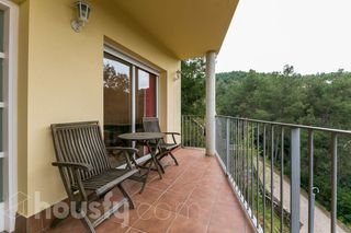 Casa a Carrer isaac alb�niz .