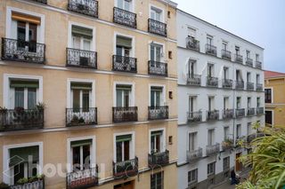 Piso en Barrio palacio .