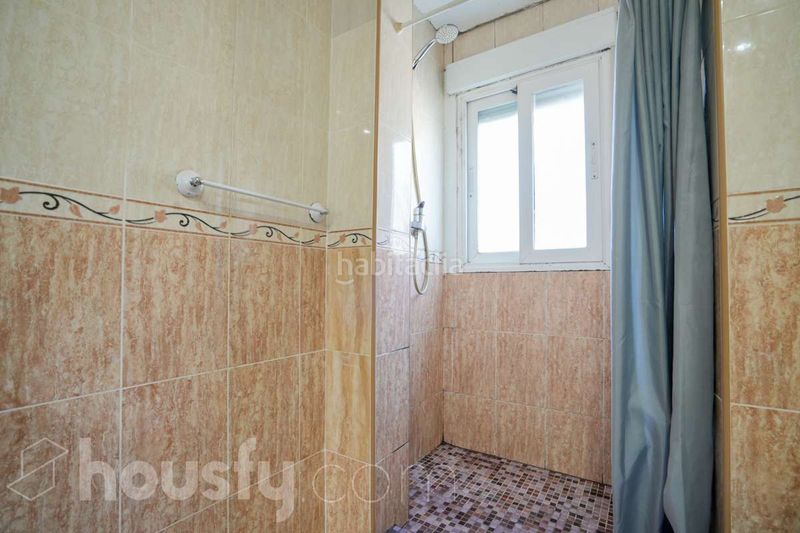 Foto 4a7febf5-e909-4202-ae3a-f8934f2d6d64. Pis a calle impala . a Pinar del Rey Madrid