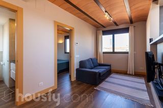 Àtic a Carrer Maria Casas Mira .