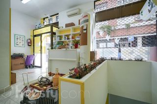 Local Comercial a Calle de Malcampo .