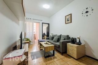 Pis a Carrer de los castillejos .