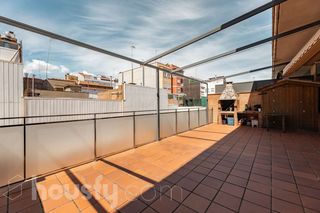 Flat in Carrer de la mare de déu de montserrat .