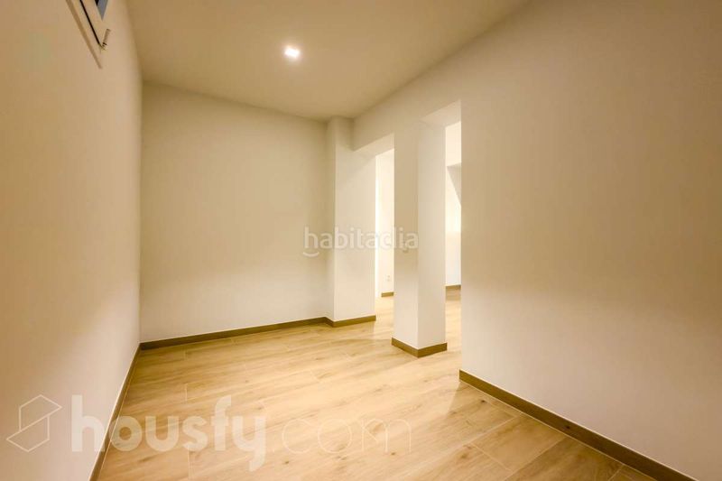 Foto 289c0115-ef00-4ec9-bbdb-c7c56d0bb78c. Tríplex a carrer de folgueroles . a Sant Gervasi - Bonanova Barcelona