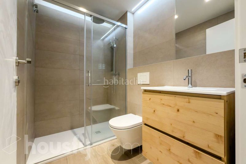 Foto 334f0cef-59af-4af0-81ec-59db29d75324. Tríplex a carrer de folgueroles . a Sant Gervasi - Bonanova Barcelona