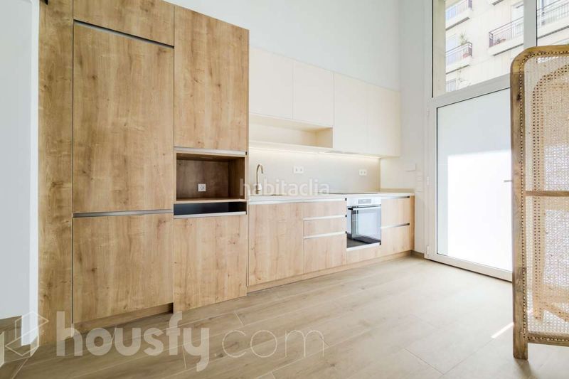 Foto a85d0428-4e13-4aa3-99ff-bbcb57124e40. Tríplex a carrer de folgueroles . a Sant Gervasi - Bonanova Barcelona