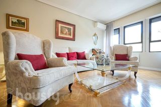 Flat in Ronda de segovia .