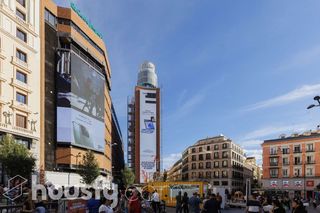 Pis a Corredera Baja de San Pablo .