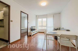 Appartement à Carrer de la reina amàlia .
