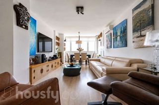 Appartement à Cl. apolo .