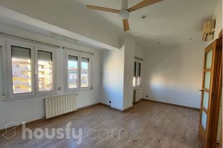 Appartement à Carrer del cardenal tedeschini .