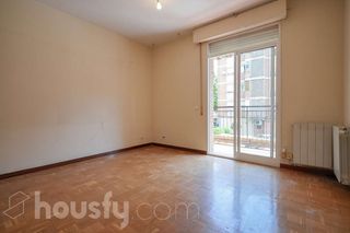 Flat in Calle de Ofelia Nieto .